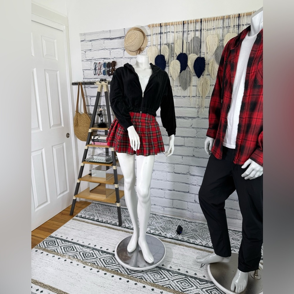 Fashion Nova Hooded Cropped Jacket